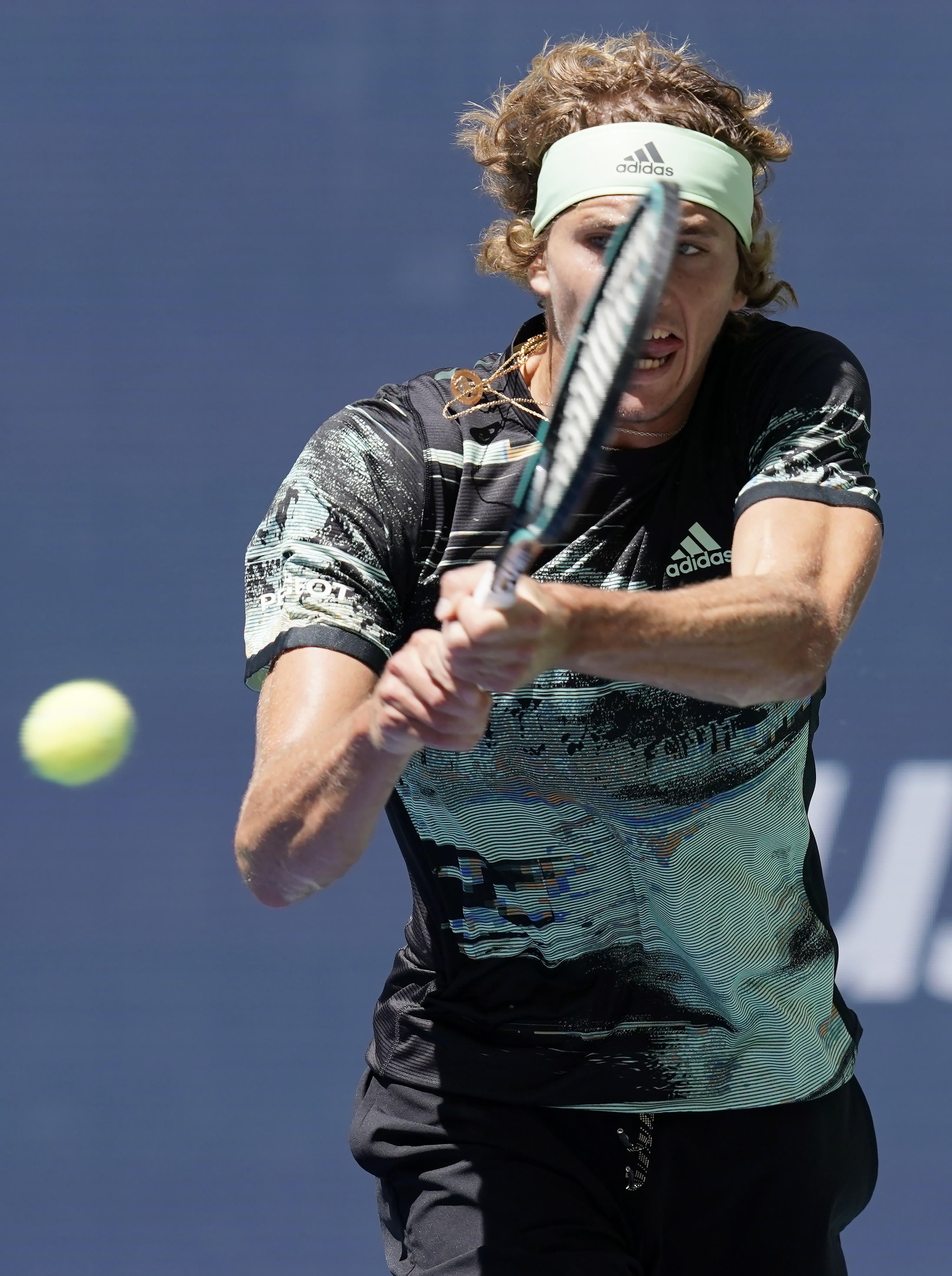 美网碾压戴维斯杯，兹维列夫高光表现